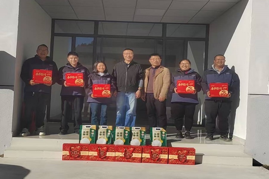 20260212节前慰问 新闻照.jpg